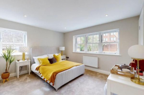 Luxury 2 Bed 2 Bath - Central Watford